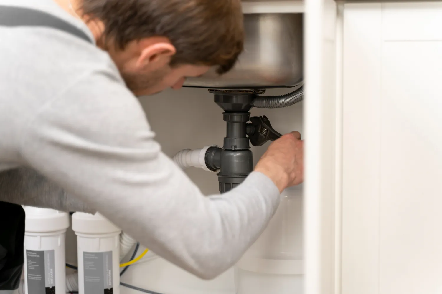 How To Handle A Hot Water Heater Leaking? | Infinity Texas Air